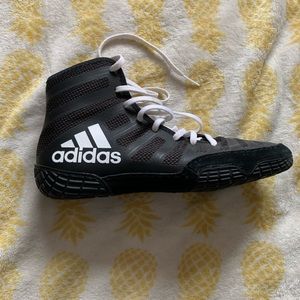 Men’s Adidas wrestling shoe